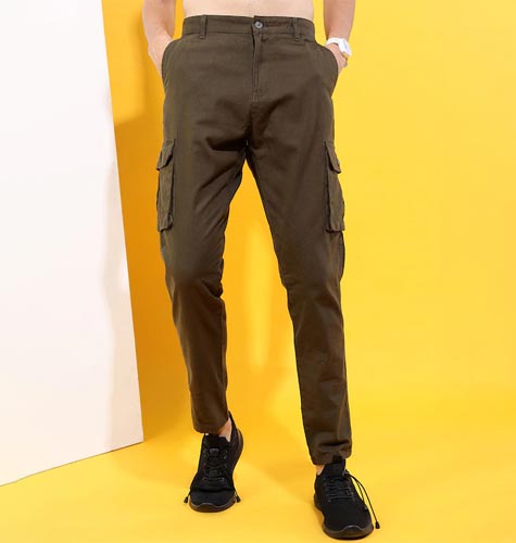 Men Olive Green Slim Fit Easy Wash Cargos Trousers